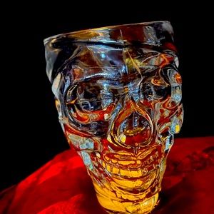 Skull glass